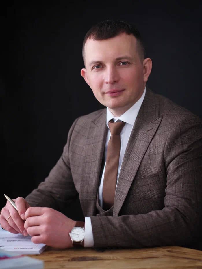 Руслан Канцырев, директор